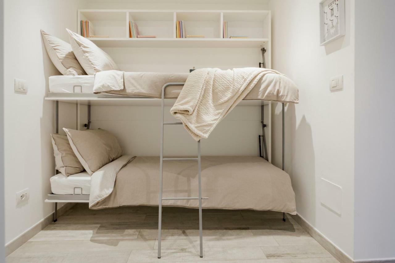 Charming Apartment On The Darsena Navigli - Pulizia Eccezionale Milano Exterior foto